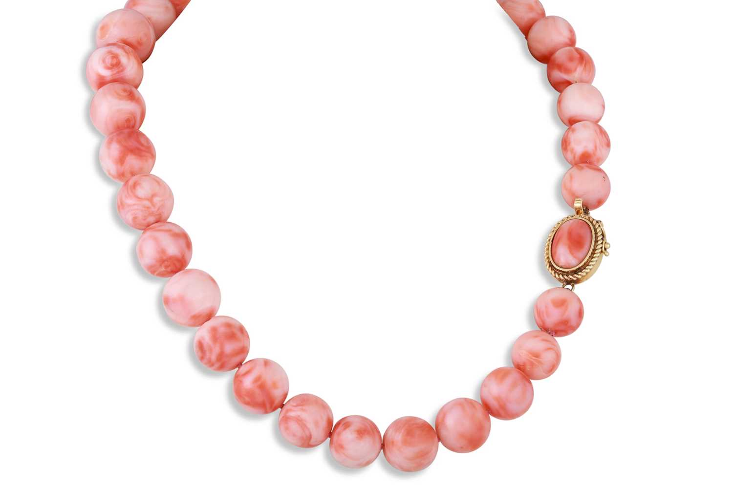 Lot 84 - A CORAL BEADED NECKLACE, to a 14ct yellow gold...