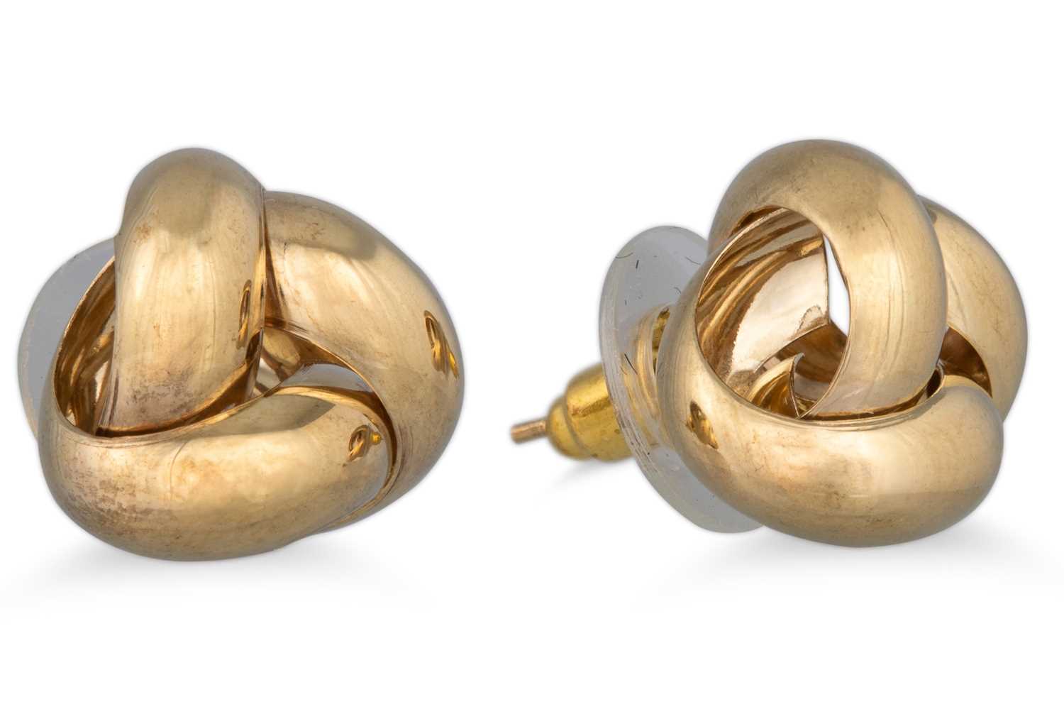 Lot 65 - A PAIR OF GOLD EARRINGS, knot form, 2.3g