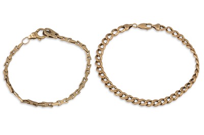 Lot 115 - A COLLECTION OF 9CT GOLD CHAINS, necklaces,...