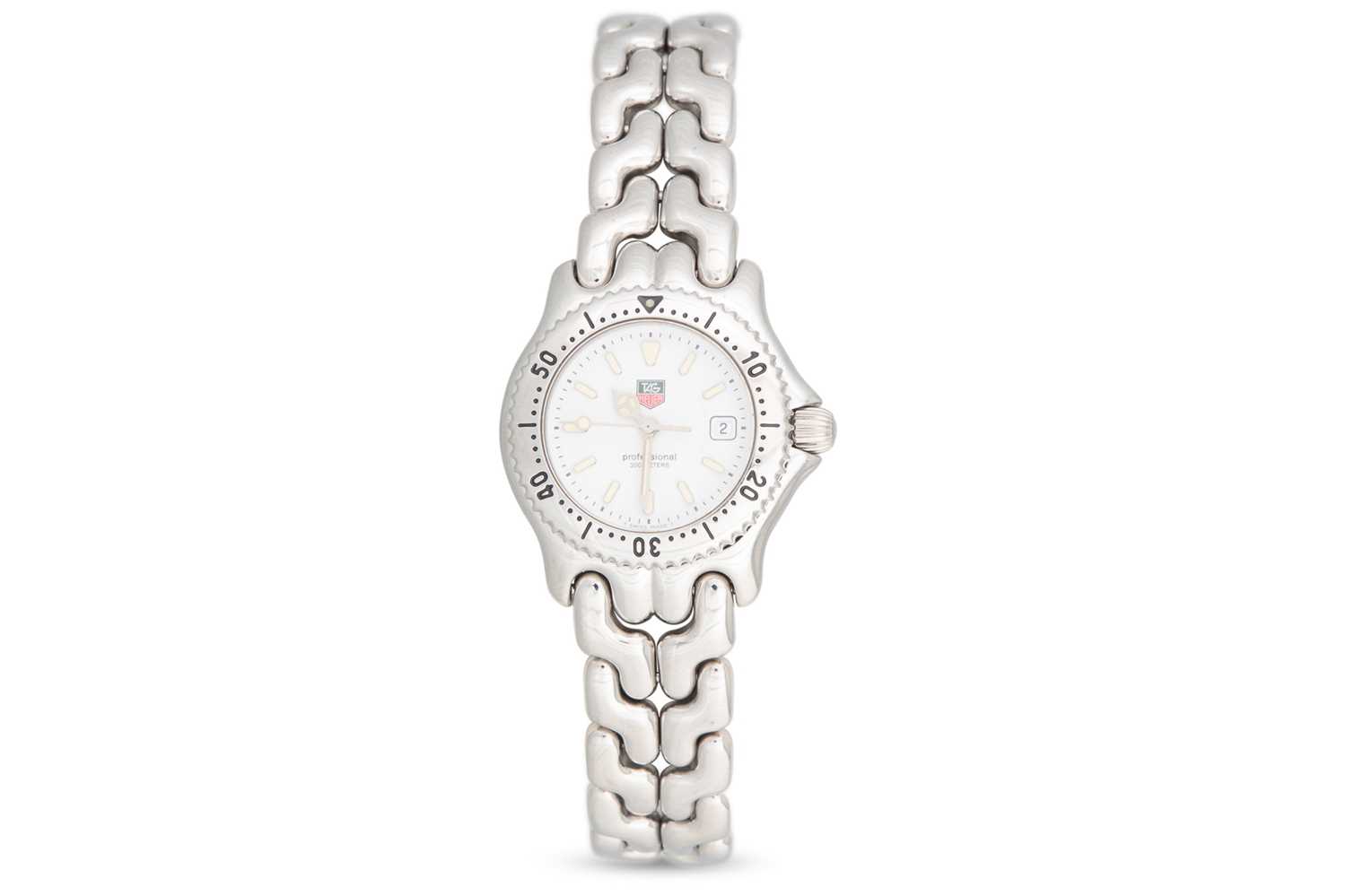 Lot 422 - A LADY'S TAG HEUER WRISTWATCH, stainless steel...