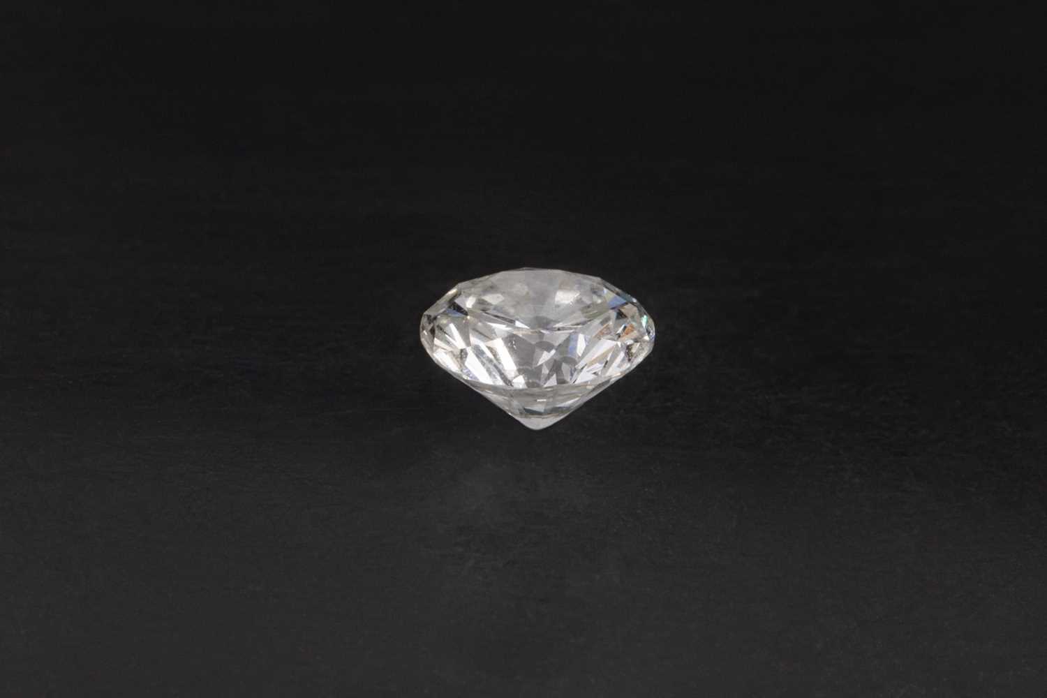 Lot 257 - AN UNMOUNTED BRILLIANT CUT DIAMOND, Estimated:...