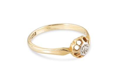 Lot 115 - AN 18CT YELLOW GOLD DIAMOND SET DRESS RING,...