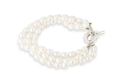 Lot 148 - A TIFFANY & CO TRIPLE ROW OF RIVER PEARLS...