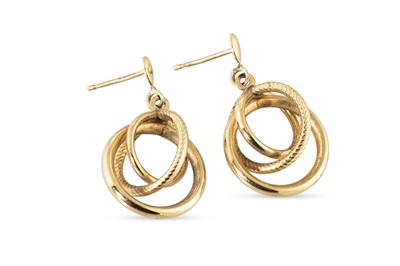 Lot 73 - A PAIR OF 9CT YELLOW GOLD DROP EARRINGS, 2.2 g.
