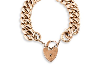 Lot 200 - A VINTAGE 9CT ROSE GOLD FLAT CURB LINK...