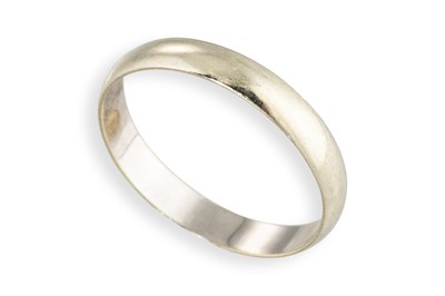 Lot 193 - A 9CT YELLOW GOLD BAND RING, 1.4 g., size O