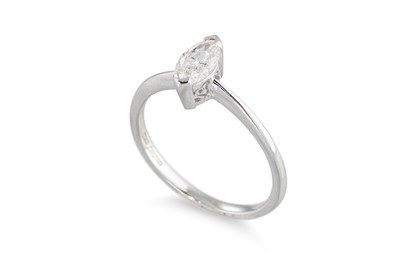 Lot 282 - A DIAMOND SOLITAIRE RING, the marquise cut...