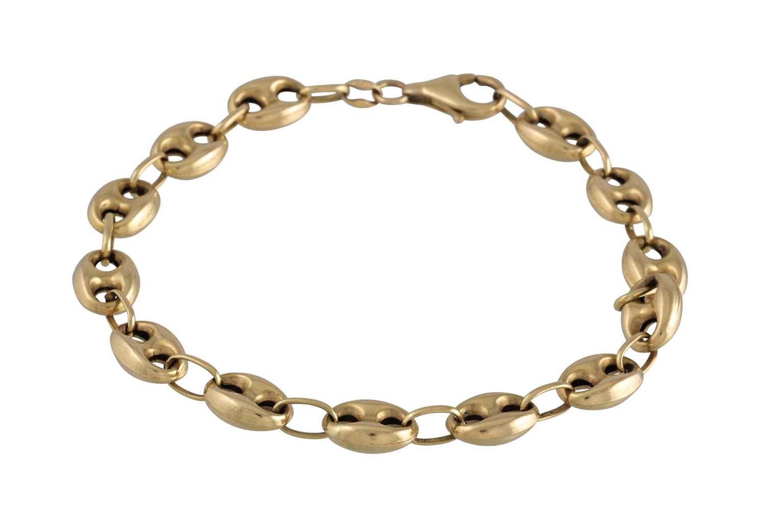 Lot 38 - AN 18CT YELLOW GOLD MARINE LINK BRACELET, 11 g.