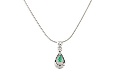 Lot 187 - AN EMERALD AND DIAMOND PENDANT, mounted in...