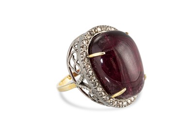 Lot 137 - A LARGE TOURMALINE AND DIAMOND CLUSTER RING,...