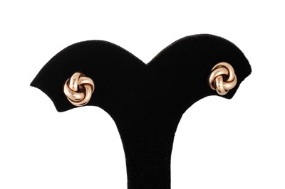 Lot 15 - A PAIR OF 9CT ROSE GOLD KNOT EARRINGS, 1.5 g.