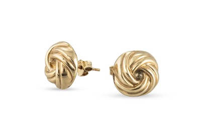 Lot 38 - A PAIR OF 9CT GOLD KNOT STYLE EARRINGS, gross...