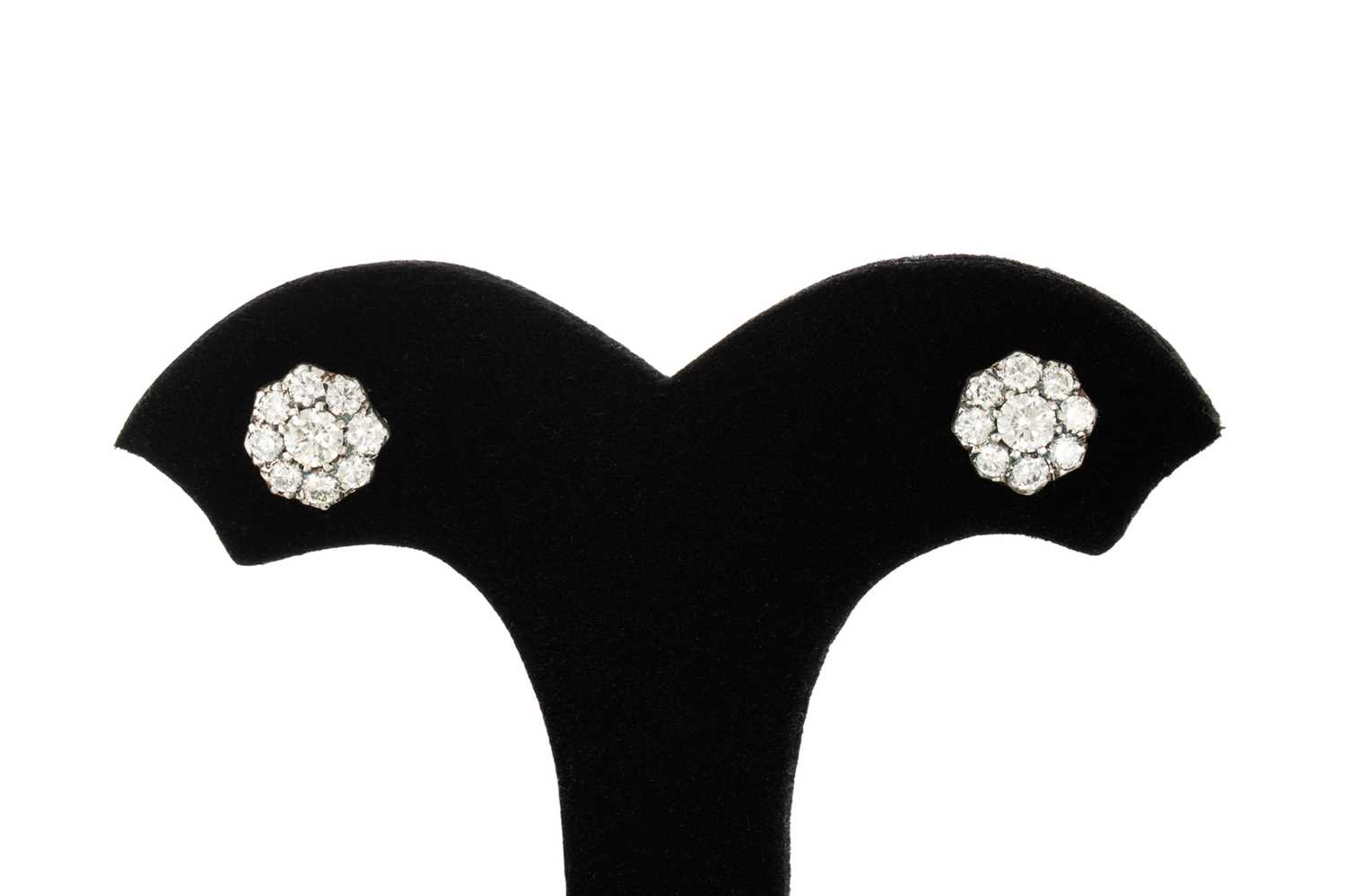 Lot 110 - A PAIR OF DIAMOND CLUSTER EARRINGS, the round...