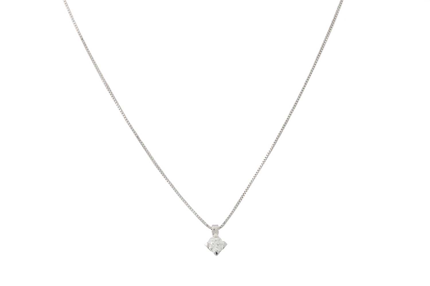 Lot 221 - A DIAMOND PENDANT, the brilliant cut diamond...