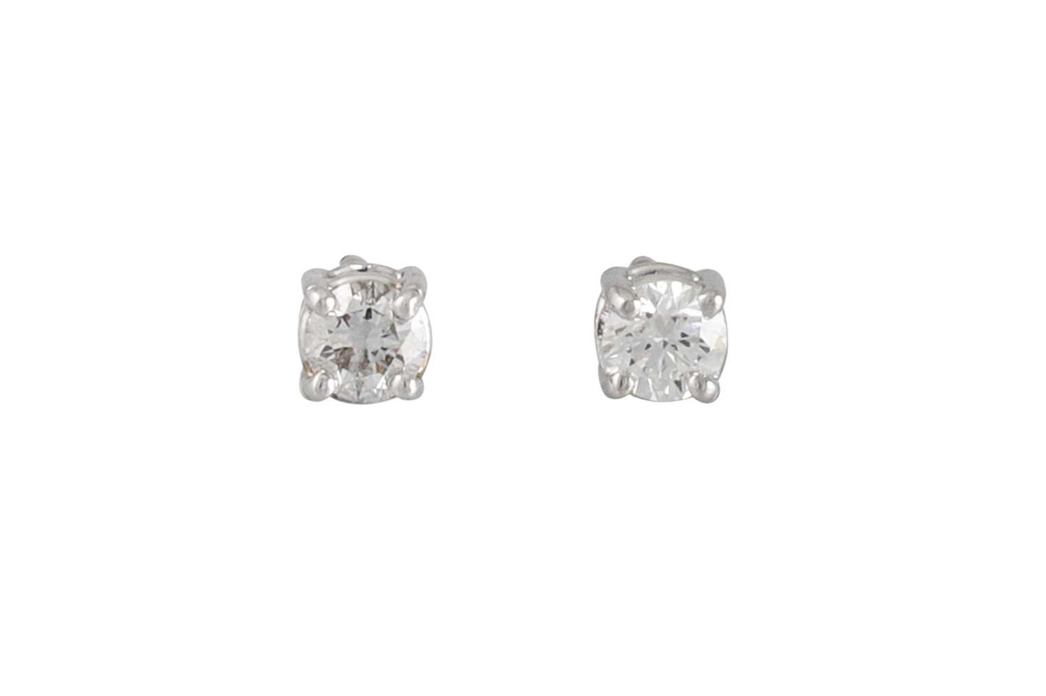Lot 224 - A PAIR OF DIAMOND STUD EARRINGS, mounted in...