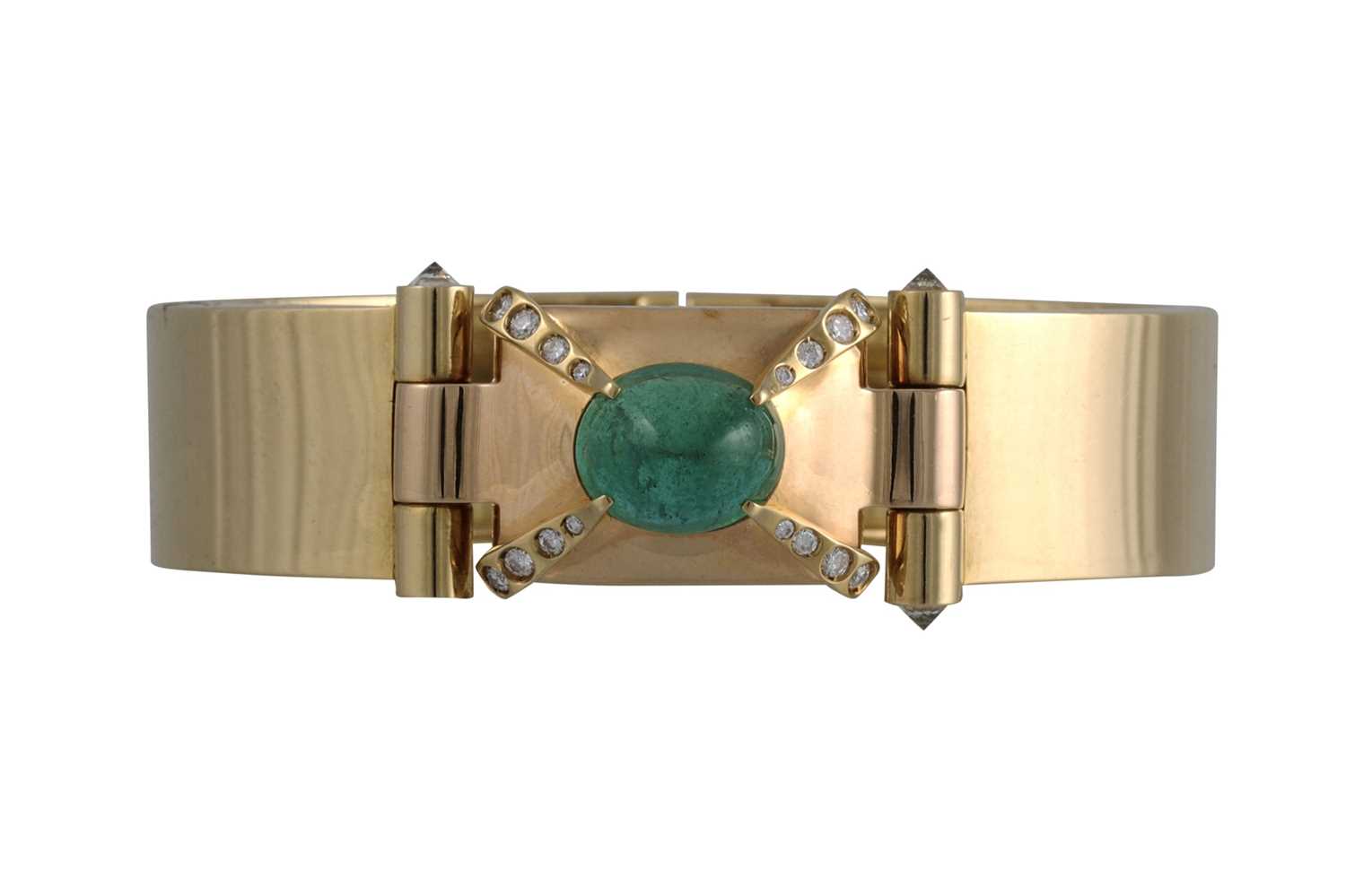 Lot 232 - AN ITALIAN MID CENTURY EMERALD AND DIAMOND SET...