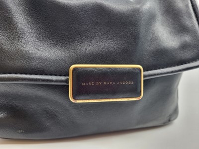 Lot 246 - A MARC JACOB LEATHER CROSS-BODY HANDBAG, gold...