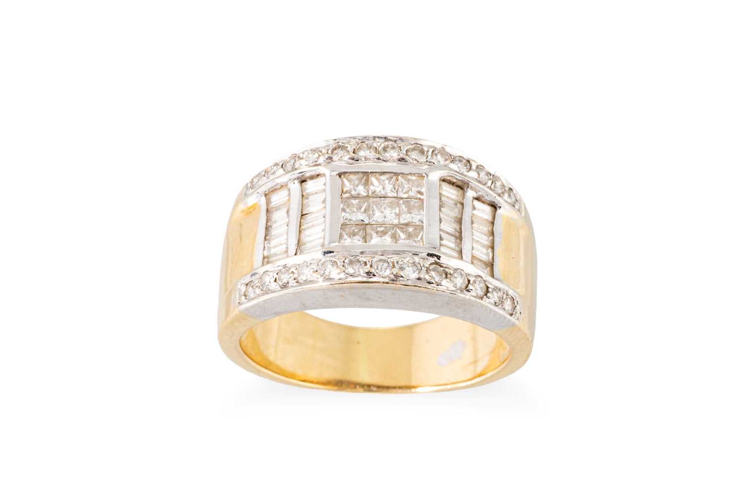 Lot 31 - A DIAMOND RING, mounted in 18ct gold....