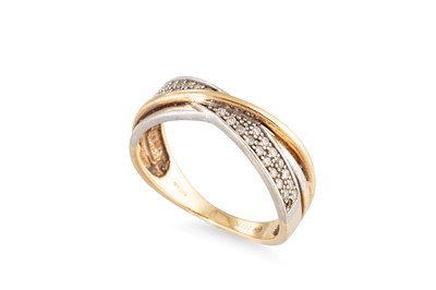 Lot 32 - A DIAMOND SET RING, mounted in 9ct yellow gold,...