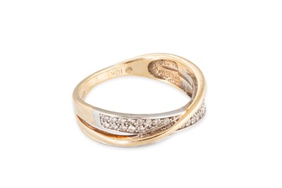 Lot 32 - A DIAMOND SET RING, mounted in 9ct yellow gold,...