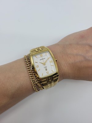 Lot 229 - A MID-SIZE D'ALTON WRISTWATCH, with date,...