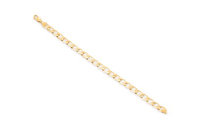 Lot 62 - AN 18CT GOLD FLAT CURB LINK BRACELET, 10.3 g.