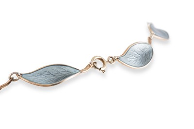 Lot 5 - A VINTAGE NORWEGIAN SILVER AND ENAMEL NECKLACE,...