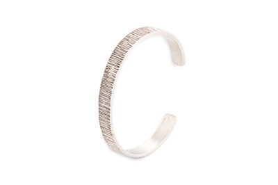 Lot 6 - A STERLING SILVER KILKENNY DESIGN CUFF...