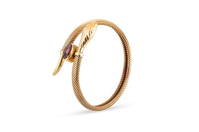 Lot 30 - AN EARLY 20TH CENTURY SNAKE BRACELET, flexible...