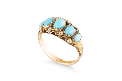 Lot 61 - A TURQUOISE AND SEED PEARL RING, the graduated...