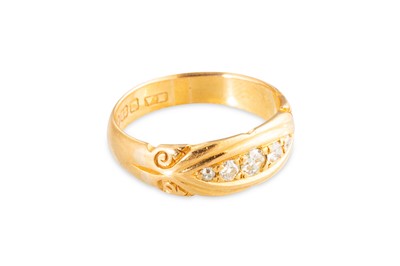 Lot 74 - AN ANTIQUE DIAMOND SET RING, mounted in 22ct...