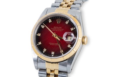 Lot 232 - A GENT'S VINTAGE ROLEX OYSTER PERPETUAL DATE...