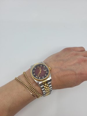 Lot 232 - A GENT'S VINTAGE ROLEX OYSTER PERPETUAL DATE...