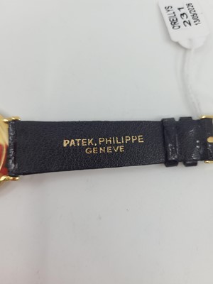 Lot 231 - A GENT'S VINTAGE PATEK PHILIPPE WRISTWATCH, in...