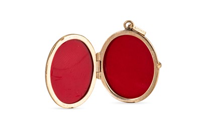 Lot 4 - A COLLECTION OF 9CT YELLOW GOLD JEWELLERY...