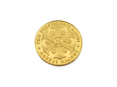 Lot 477 - A GOLD EGYPTIAN COMMEMORATIVE MEDALLION,...