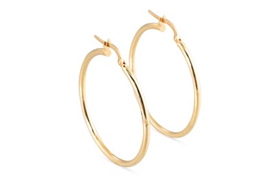 Lot 94 - A PAIR OF GOLD HOOP EARRINGS, diameter ca. 3.3 cm