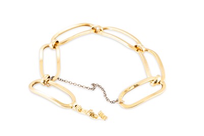 Lot 54 - AN 18CT YELLOW OPENLINK BRACELET, gross weight...