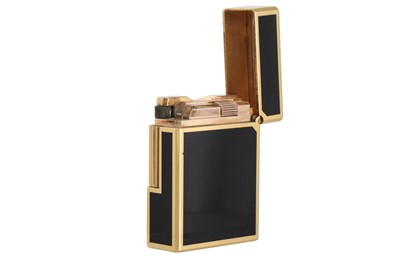 Lot 65 - A DUPONT ENAMEL LIGHTER, marked Dupont, Paris,...