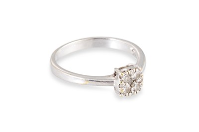 Lot 53 - A DIAMOND CLUSTER RING, mounted in 18ct white...