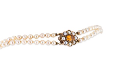 Lot 81 - A TWO ROWED SET OF CULTURED PEARL TWIN SET...