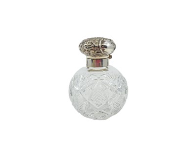 Lot 357 - AN ANTIQUE SILVER MOUNTED CUT CRYSTAL TOILET...
