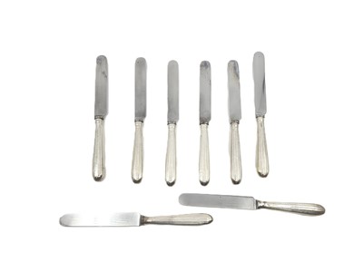 Lot 474 - A SET OF EIGHT ANTIQUE GEORGIAN SIDE KNIVES...