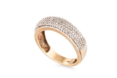 Lot 95 - A DIAMOND CLUSTER RING, the pavé diamonds...