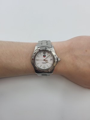 Lot 398 - A GENT'S TAG HEUER PROFESSIONAL WRISTWATCH,...