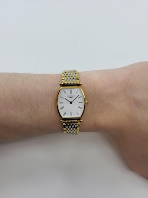 Lot 399 - A LADY'S LONGINES WRISTWATCH, ultra thin,...