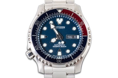 Lot 401 - A GENT'S CITIZEN WRISTWATCH, stainless steel...