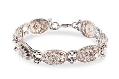 Lot 92 - A SILVER FANCY LINK BRACELET, 7" length