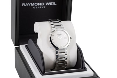 Lot 342 - A RAYMOND WEIL GENEVA WRIST WATCH, with date,...