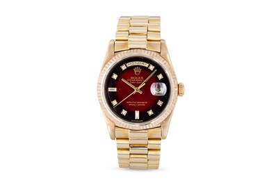 Lot 330 - A MIDSIZE 18CT GOLD ROLEX OYSTER PERPETUAL DAY-...